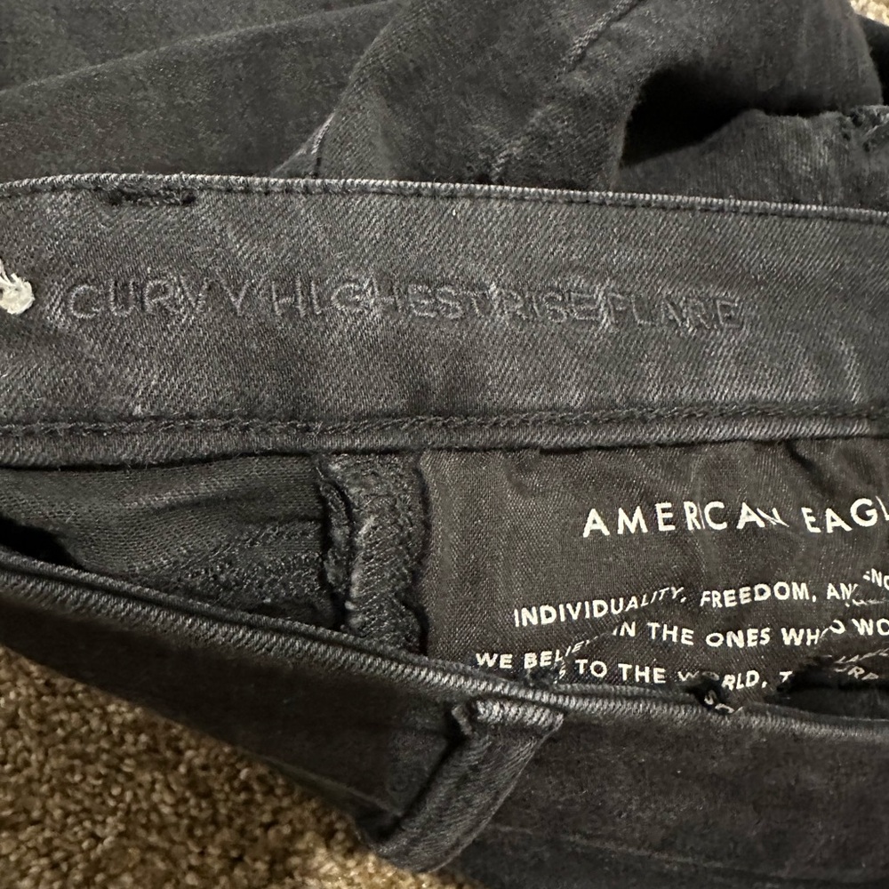 Black American eagle curvy high rise flare jeans 2-short - Picture 4 of 7